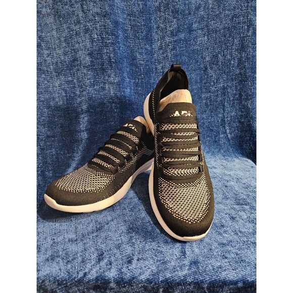 NEW APL Techloom Breeze Men 9 Women 11 Black White Running Shoes Sneakers - Picture 2 of 6